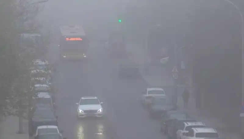 İstanbul'da Görüş Mesafesini Azaltan Yoğun Sis Etkili Oldu