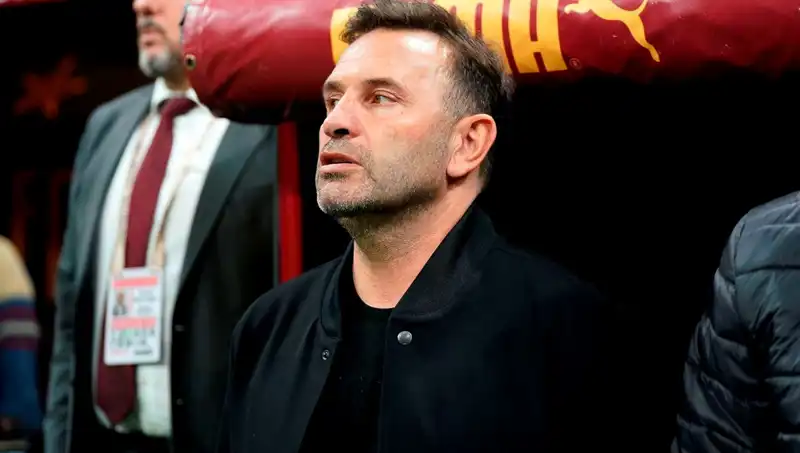 Galatasaray'da Okan Buruk'tan Sürpriz İsim Değişikliği: Futbolseverleri Şaşırttı