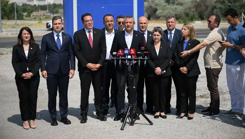 Özgür Özel, TUSAŞ Ziyaretinde Yerli Savunma Sanayini Destekledi
