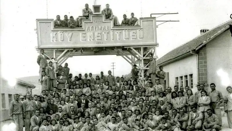 17 Nisan'da Neler Oluyor? Köy Enstitüleri'nin Kuruluş Yıldönümü